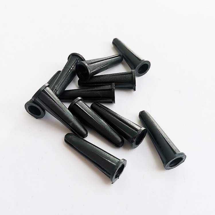 067E笔筒式膨胀管27mm塑料膨胀胶粒黑色小辣椒壁虎
