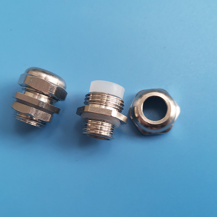 金属硅胶防水接头M12黄铜镀镍接头电缆穿线头锁线4-8mm